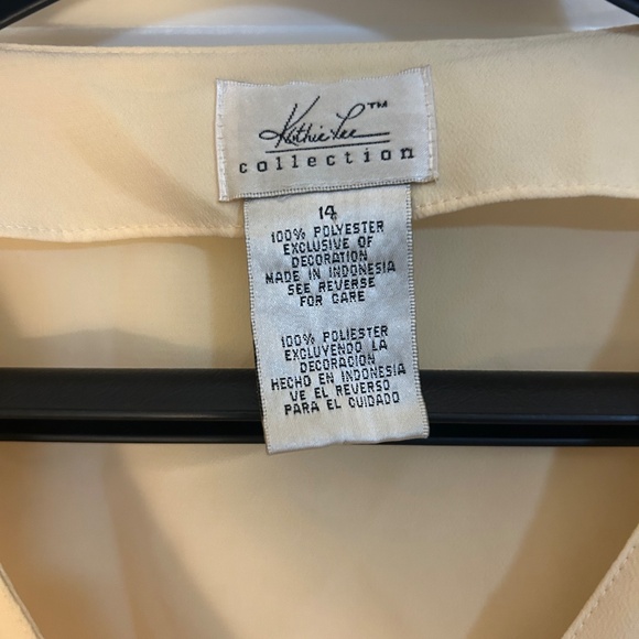 Vintage Yellow Button Down - Picture 3 of 3